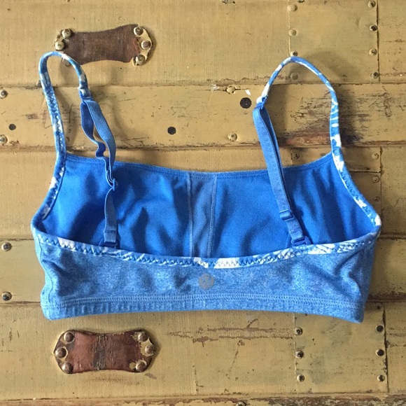 🍋 LULULEMON STRETCH WORKOUT YOGA SPORTS BRA TOP 4 - Picture 3 of 7